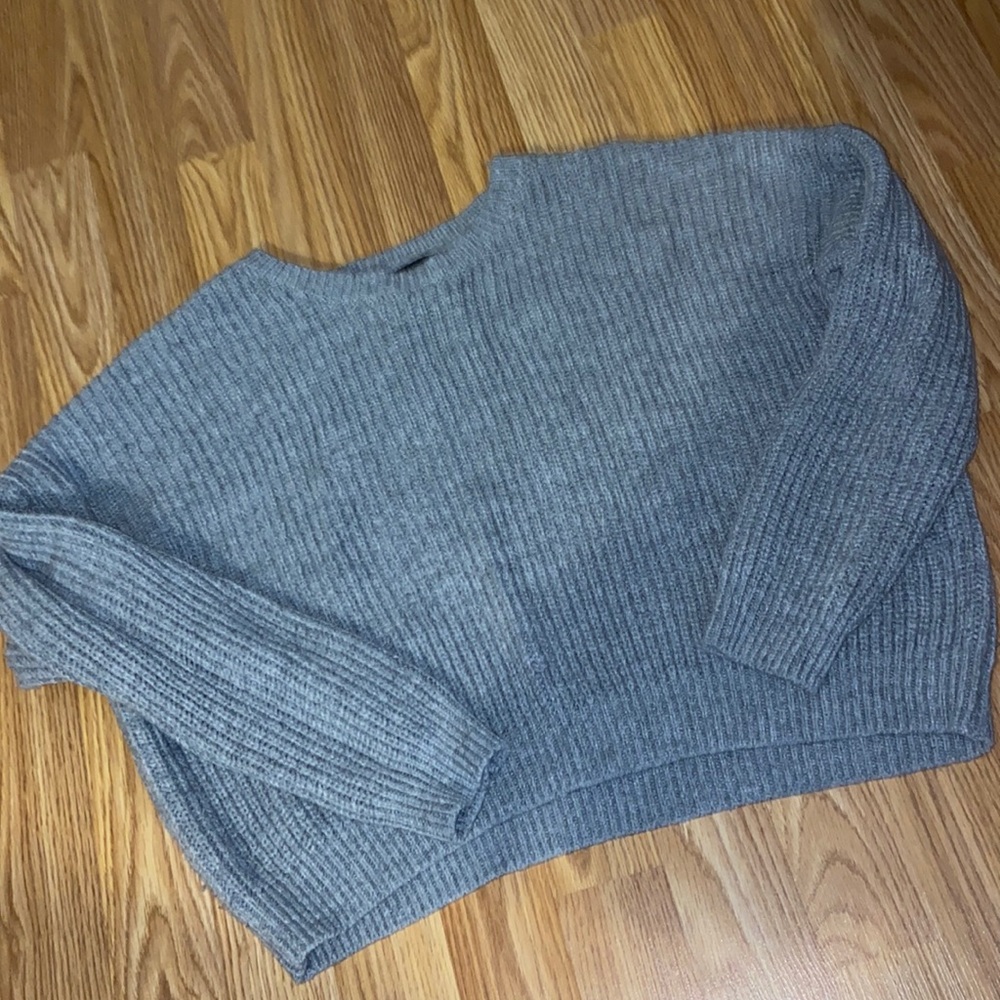 Grey crop sweater